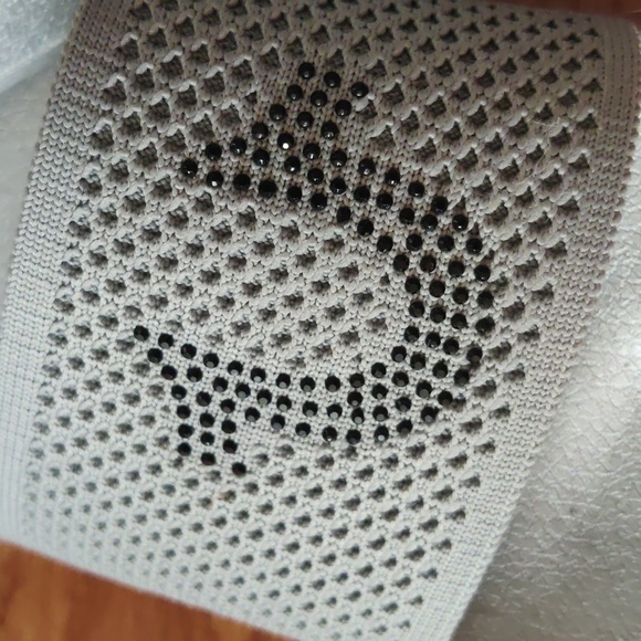 True Religion women's flip flops - Picture 2 of 6